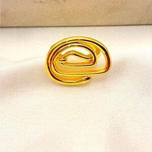Elegant Gold-Tone Swirl Ring